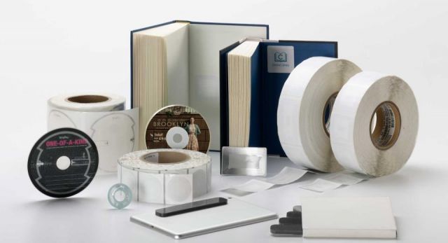 Rollo de etiquetas RFID rectangulares de 1000 unidades RFID tag™ 49x80 - TAG8149-1000