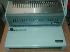 Esselte Máquina de encuadernar CB50 - para canutillo plástico - 35050 - máximo 20 hojas -  encuaderna 300 hojas