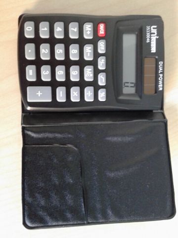 Unioffice calculadora de bolsillo con funda 35330046,  8 digitos, solar y pilas, 90mm x 60mm